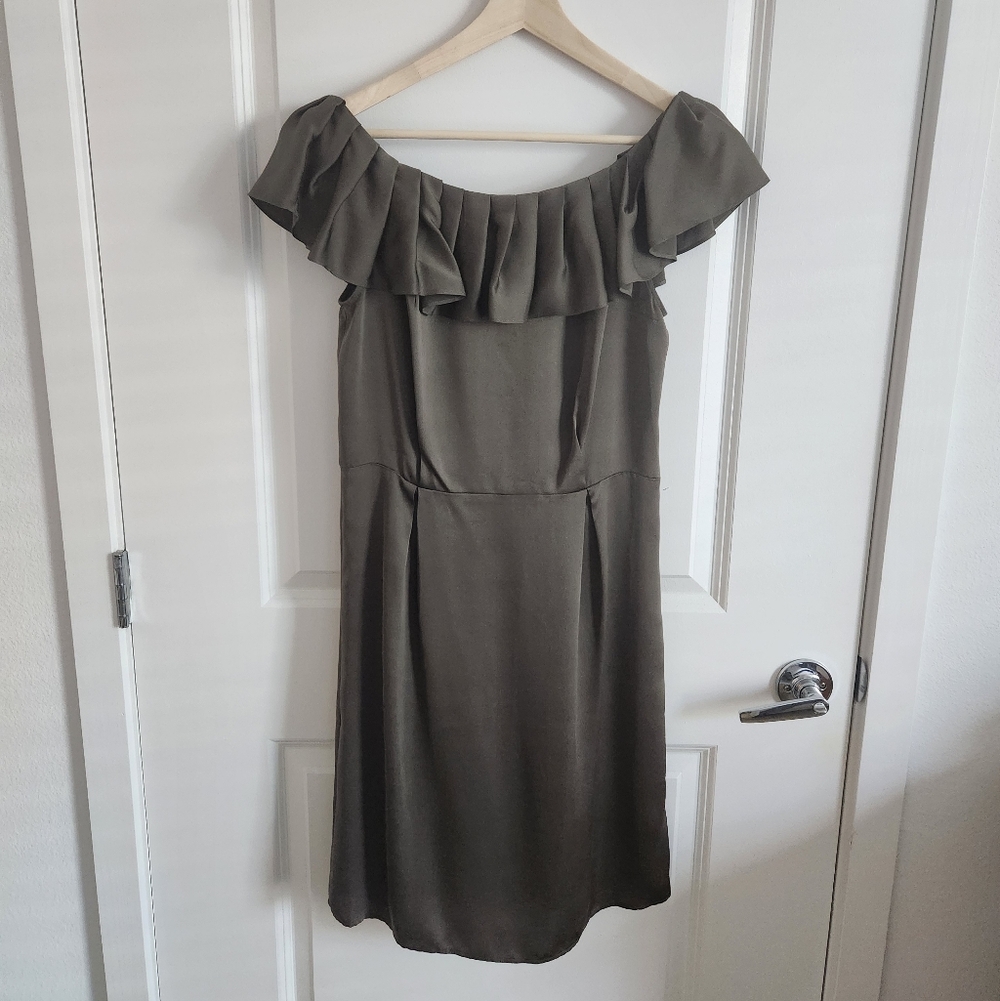 Banana Republic 100% Silk Ruffle Neck Mini Dress, Size 10
